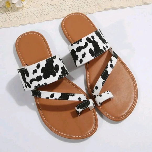 Women Cow Print Flat Slippers With Floral Pattern - Picture 5 of 8